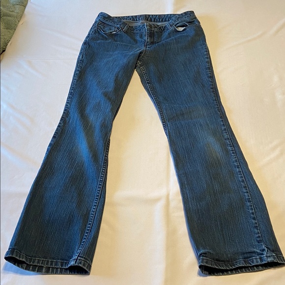Simply Vera Vera Wang Denim - Simply Vera Vera Wang Boot Cut Women's Size 8 Blue Denim Jeans